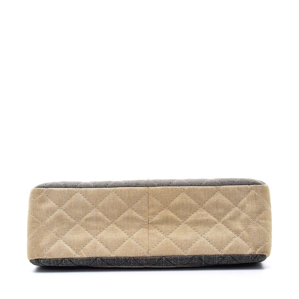 Chanel - Grey Tricolor 2.55 Reissue Quilted Fabric Flap Bag